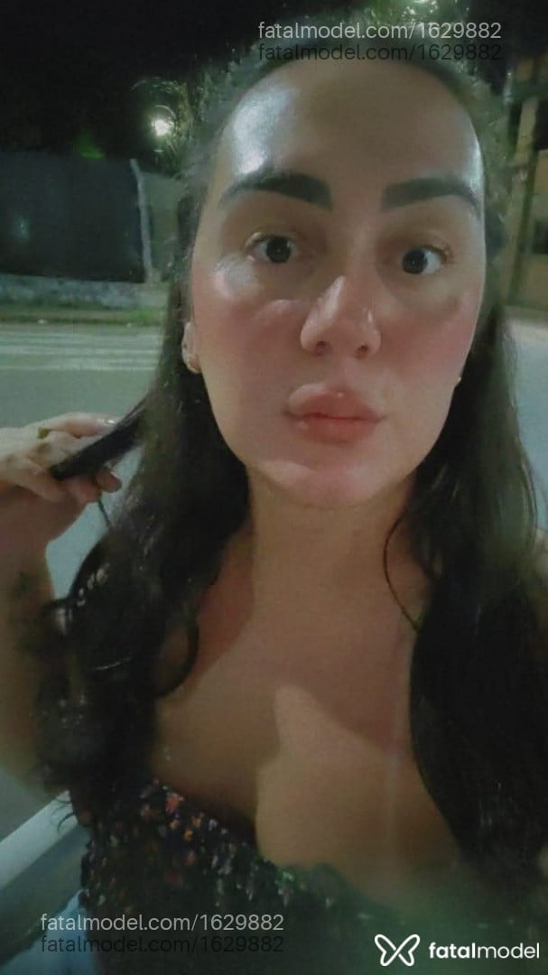 Acompanhante mulher trans morena (o) de olhos castanhos em Alfenas - Larissa Alves