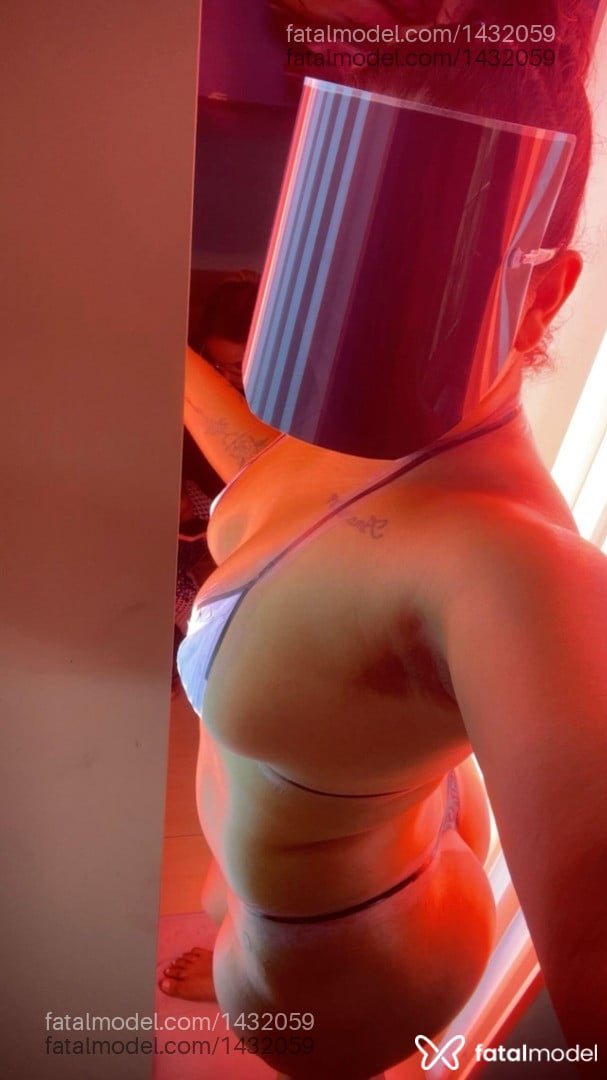 Acompanhante mulher morena (o) de olhos pretos em Rio Branco - Bonequinha de luxo