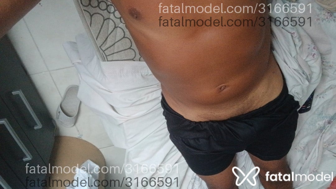 Acompanhante homem morena (o) de olhos castanhos em Praia Grande - Wesley Guapo