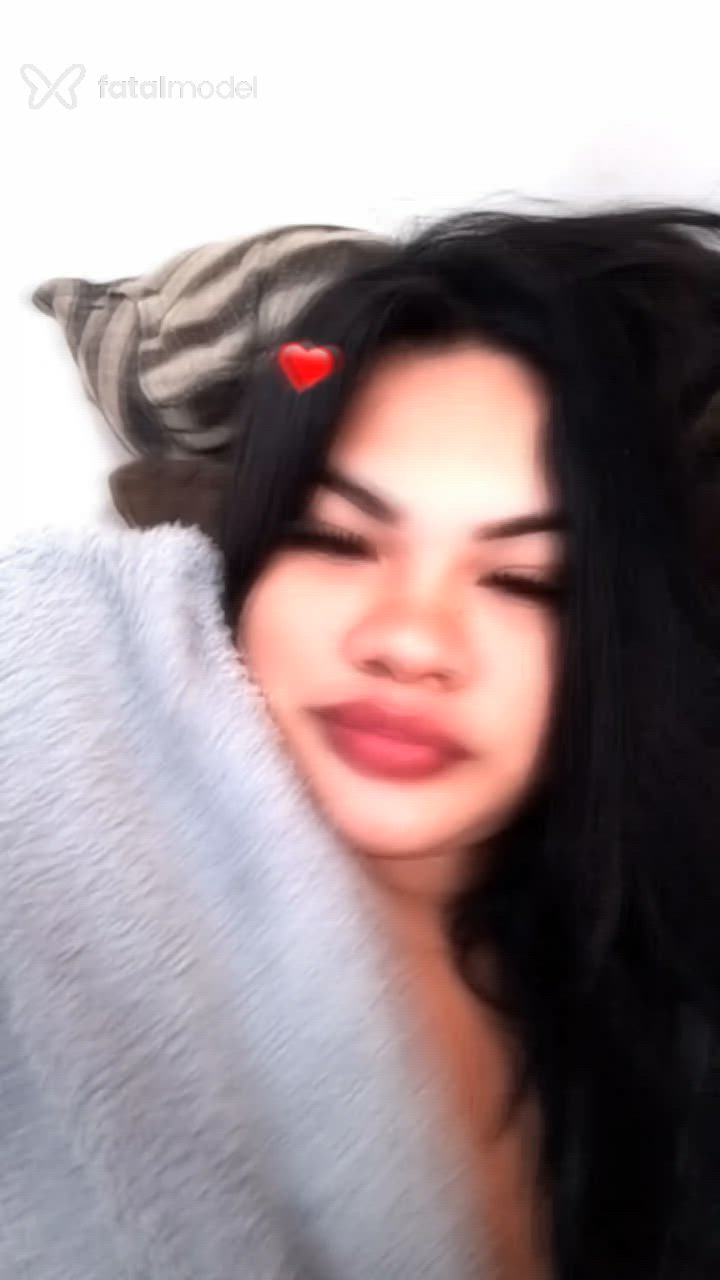 Acompanhante mulher morena (o) de olhos pretos - Giovanna Acompanhante mulher morena (o) de olhos pretos - Giovanna