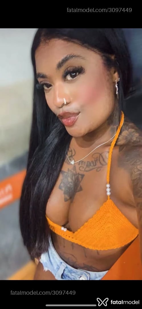 Acompanhante mulher morena (o) de olhos castanhos em Patos de Minas - Diana