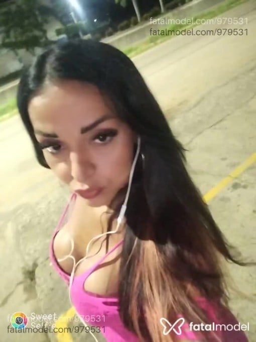 Acompanhante travesti com cabelo castanho de olhos castanhos em Ji-Paraná - Fabiola Correia