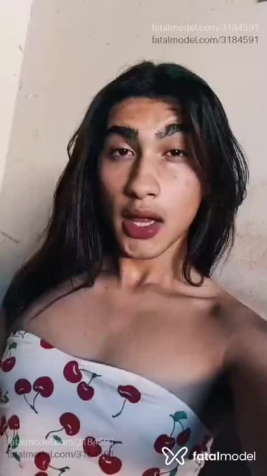 Acompanhante mulher trans com cabelo castanho de olhos mel em Alvorada do Sul Acompanhante mulher trans com cabelo castanho de olhos mel em Alvorada do Sul - Isis Raphaella