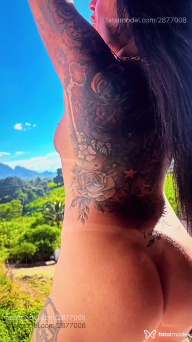 Acompanhante mulher morena (o) de olhos castanhos em Aracruz - Meliny Maia