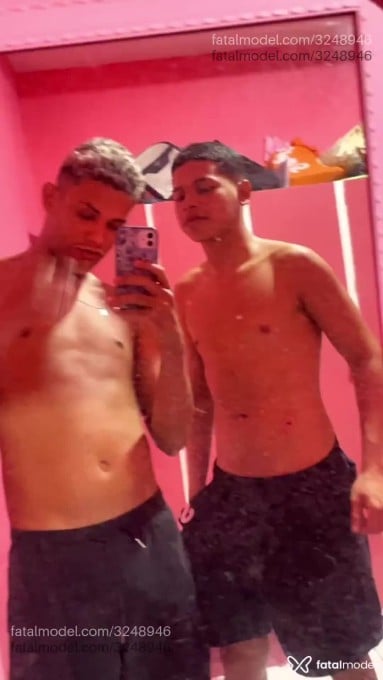 Acompanhante homem morena (o) de olhos castanhos em Virtual - Libertino
