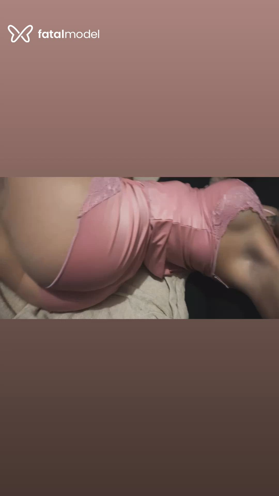 Acompanhante mulher com cabelo castanho de olhos castanhos - Brenda Falca