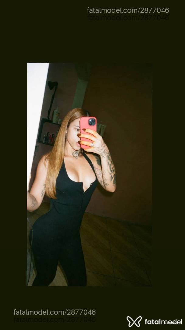 Acompanhante mulher com cabelo castanho de olhos castanhos - Brenda Falca