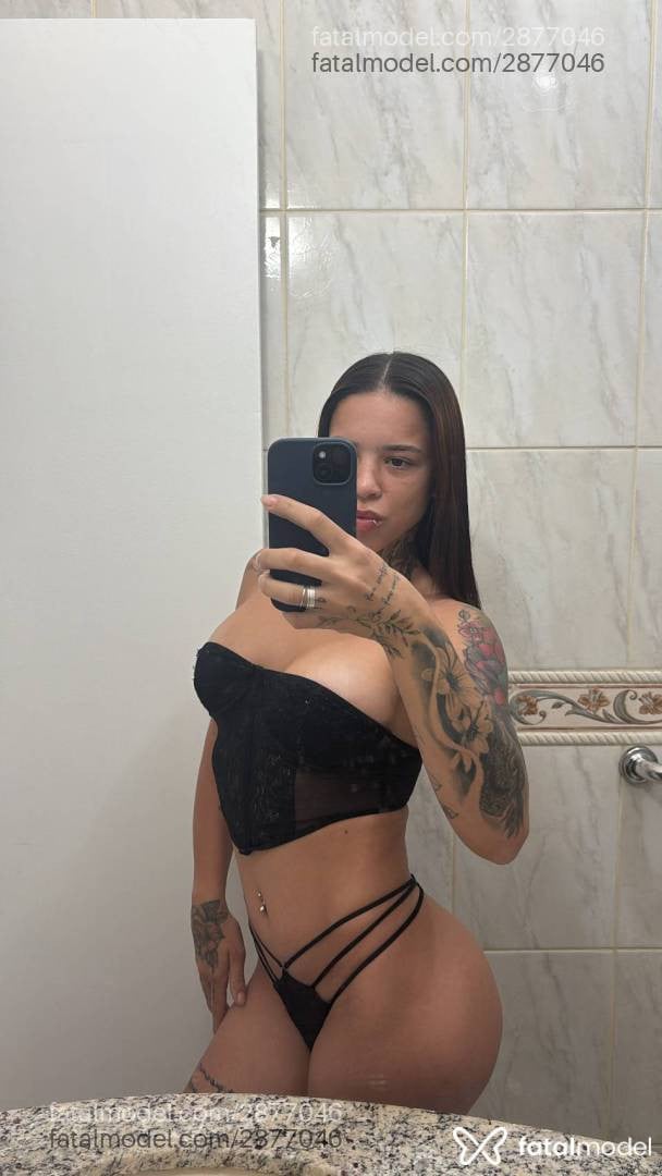 Acompanhante mulher com cabelo castanho de olhos castanhos em Belo Horizonte - Brenda Falca