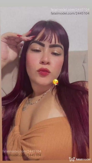 Acompanhante mulher ruiva (o) de olhos castanhos em Inocência - Nay