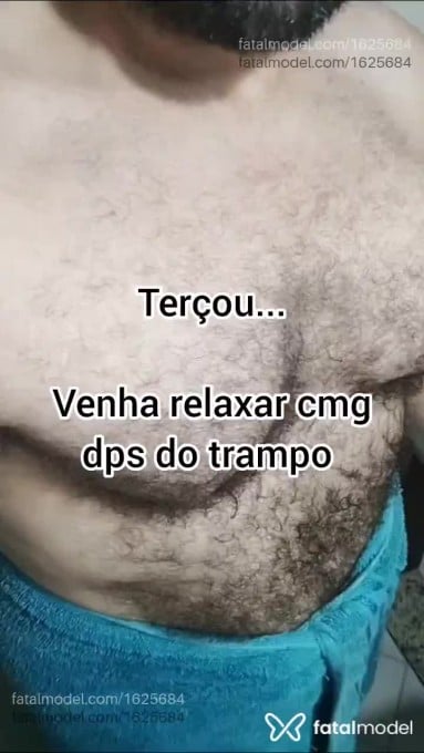 Acompanhante homem sem cabelo de olhos castanhos em Virtual - João Roberto