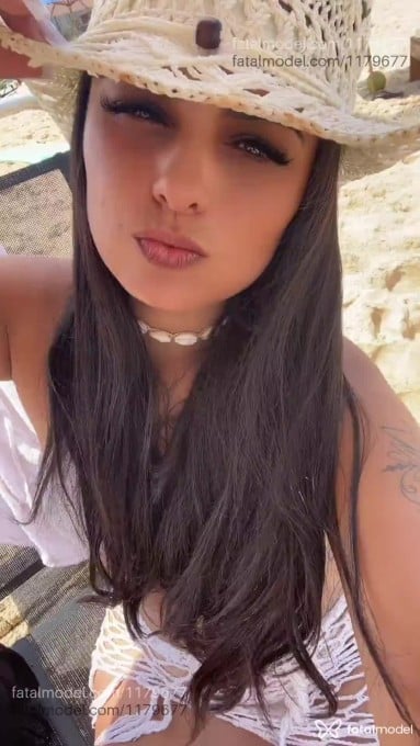 Acompanhante mulher com cabelo castanho de olhos castanhos em Itajaí - Marjorie