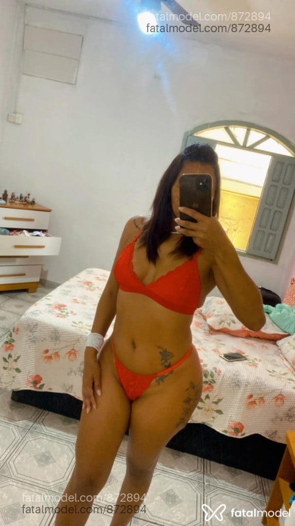 Acompanhante mulher com cabelo castanho de olhos pretos em São Mateus - Lilica