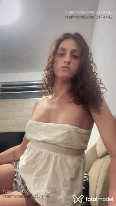 Acompanhante mulher trans ruiva (o) de olhos castanhos em Recife Acompanhante mulher trans ruiva (o) de olhos castanhos em Recife - Clara