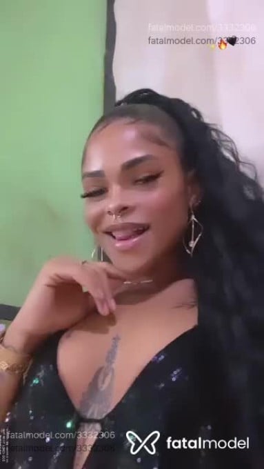 Acompanhante mulher trans morena (o) de olhos castanhos em Simões Filho Acompanhante mulher trans morena (o) de olhos castanhos em Simões Filho - Kelly