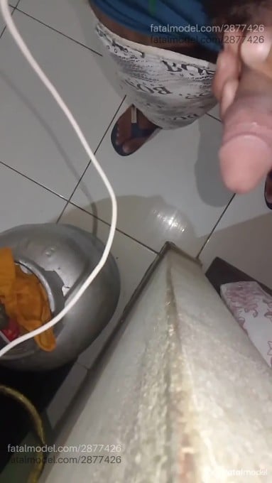 Acompanhante homem morena (o) de olhos castanhos em Nova Serrana Acompanhante homem morena (o) de olhos castanhos em Nova Serrana - Júlio