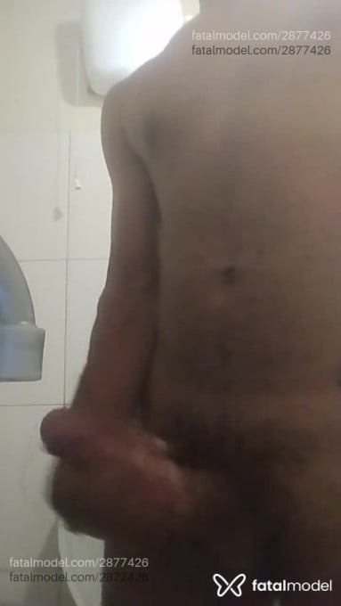 Acompanhante homem morena (o) de olhos castanhos em Nova Serrana Acompanhante homem morena (o) de olhos castanhos em Nova Serrana - Júlio