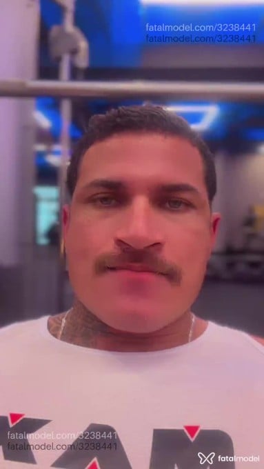 Acompanhante homem com cabelo castanho de olhos verdes em São Paulo - Gustavo Henrique
