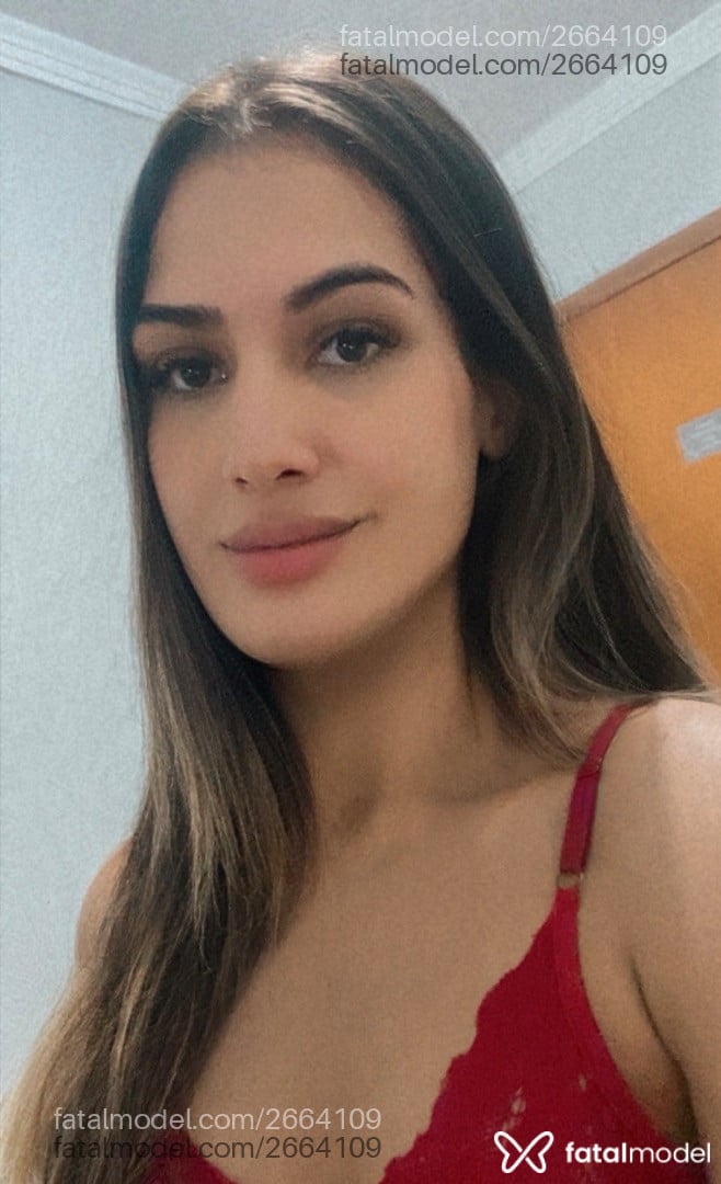 Acompanhante mulher trans loira (o) de olhos castanhos em Vila Velha - Larissa