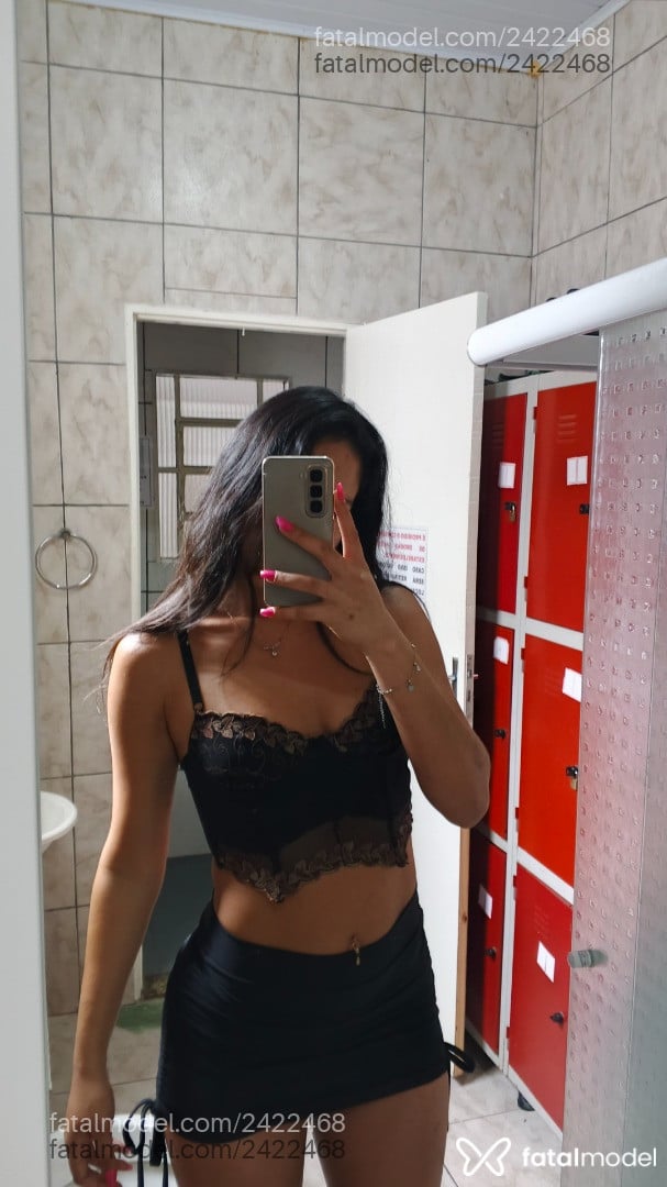 Acompanhante mulher com cabelo castanho de olhos castanhos - Kelly Acompanhante mulher com cabelo castanho de olhos castanhos - Kelly