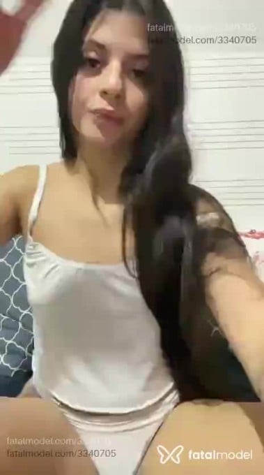 Acompanhante mulher morena (o) de olhos castanhos em Virtual - Agata