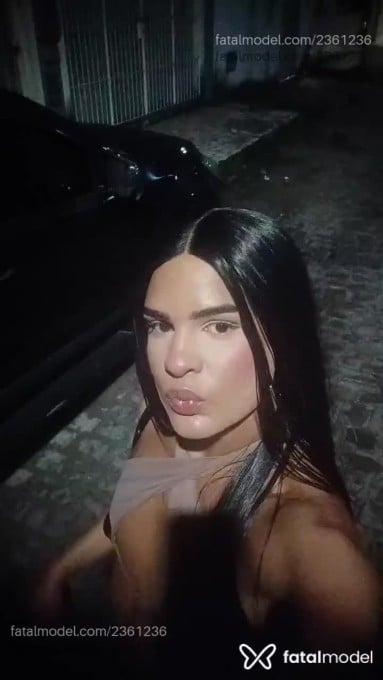 Acompanhante mulher trans loira (o) de olhos castanhos em Porto Seguro - Maya