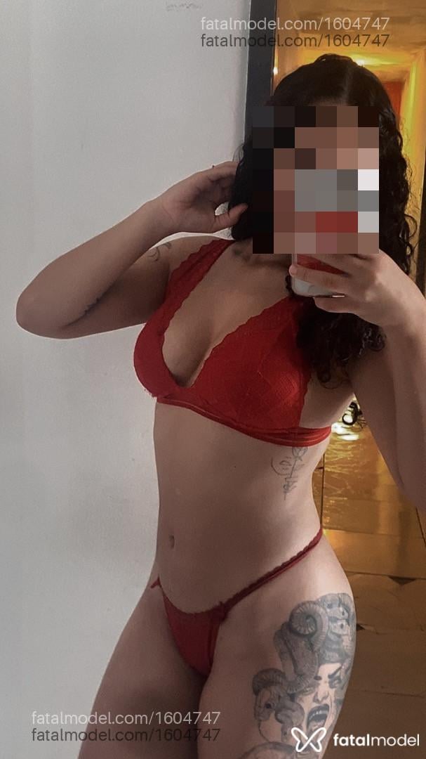 Acompanhante mulher com cabelo castanho de olhos castanhos em Gravataí - Eduarda Vaz