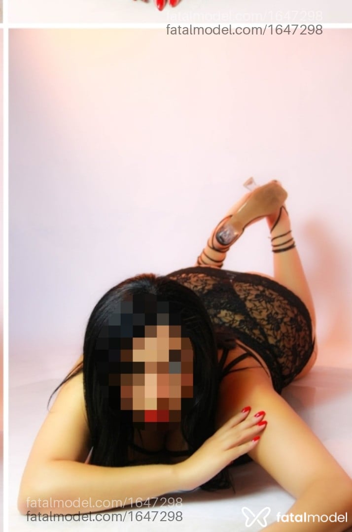 Acompanhante mulher morena (o) de olhos castanhos em Bragança Paulista - Isadora Bitencourt