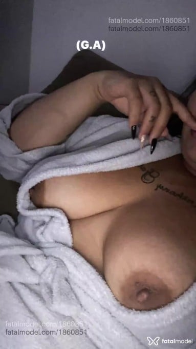 Acompanhante mulher morena (o) de olhos castanhos em São José - Bruna Silva