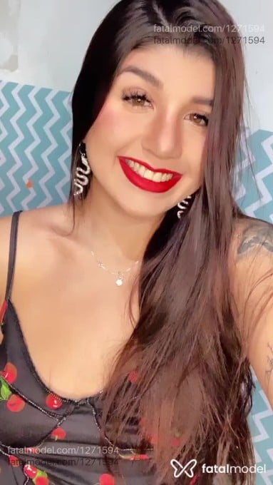 Acompanhante mulher com cabelo castanho de olhos mel em Porto Alegre - Brunatr