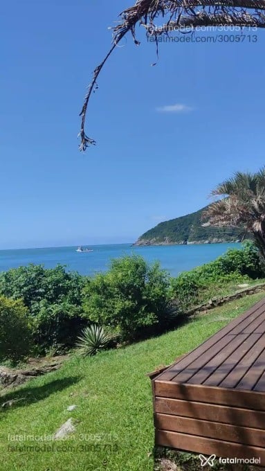 Acompanhante mulher com cabelo castanho de olhos pretos em Campo Grande - Tess Mcleod