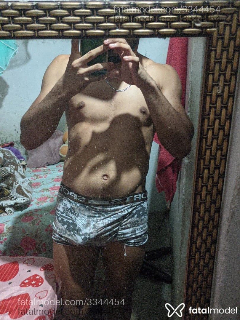 Acompanhante homem morena (o) de olhos castanhos - Kelvin Acompanhante homem morena (o) de olhos castanhos - Kelvin