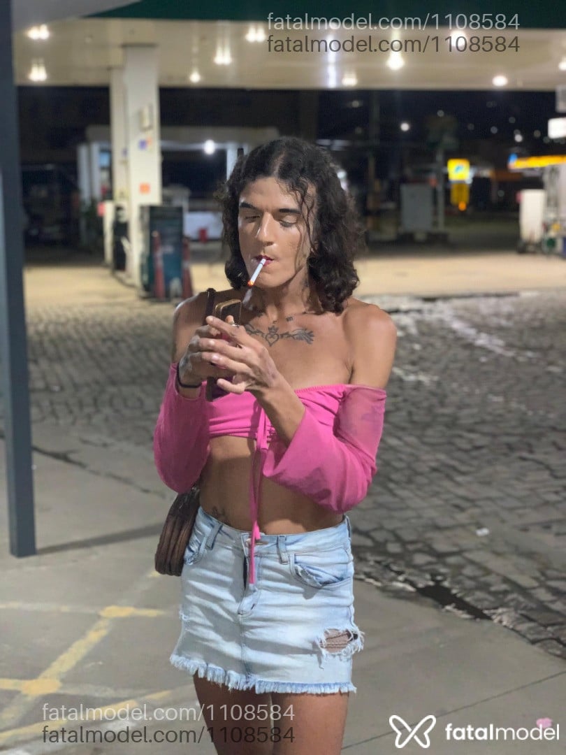 Acompanhante mulher trans com cabelo castanho de olhos pretos em Muriaé - Moira