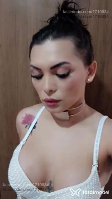 Acompanhante mulher trans com cabelo castanho de olhos castanhos em Bragança Paulista - Paloma