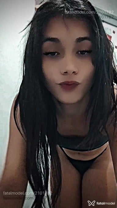 Acompanhante mulher trans morena (o) de olhos pretos em Lagoa da Prata - Vitória