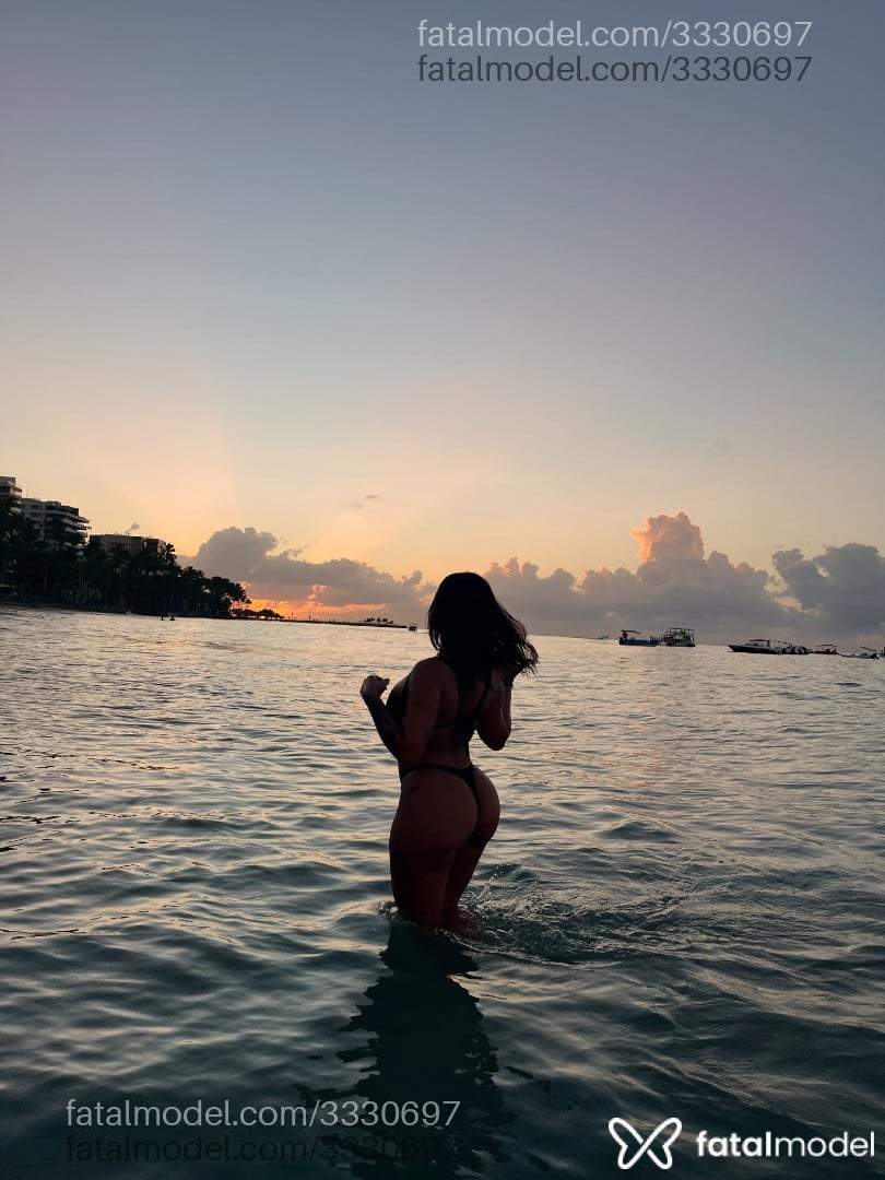 Acompanhante mulher morena (o) de olhos castanhos em Sinop - Mel