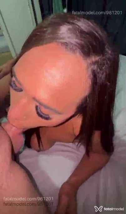 Acompanhante mulher trans com cabelo castanho de olhos castanhos em Ubá Acompanhante mulher trans com cabelo castanho de olhos castanhos em Ubá - Antonella