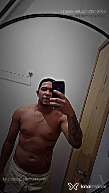 Acompanhante homem morena (o) de olhos castanhos em Campo Grande - Draython