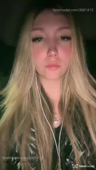 Acompanhante mulher loira (o) de olhos castanhos em Curitiba - Angel