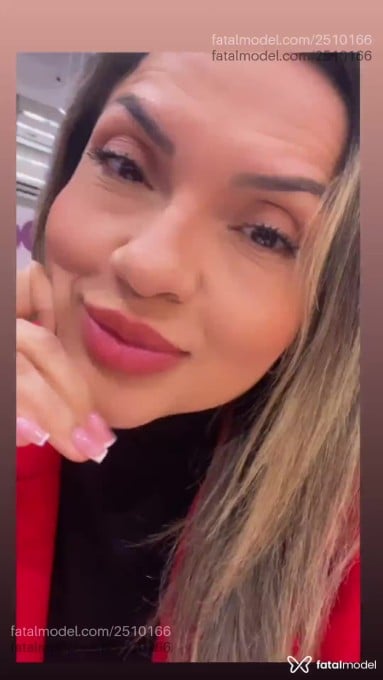 Acompanhante mulher loira (o) de olhos pretos em Florianópolis - Cacau