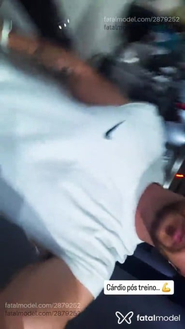 Acompanhante homem com cabelo castanho de olhos mel em Virtual - Bryan