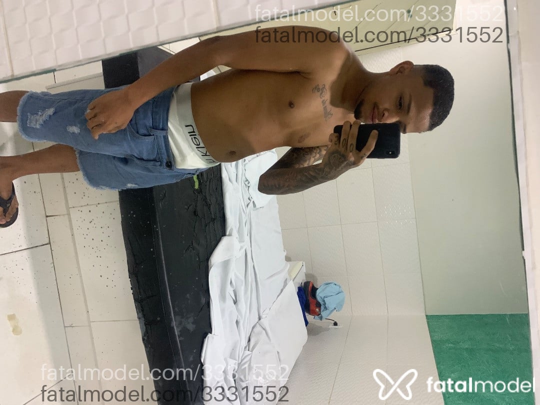 Acompanhante homem morena (o) de olhos pretos em Juazeiro do Norte - Vitor Junior