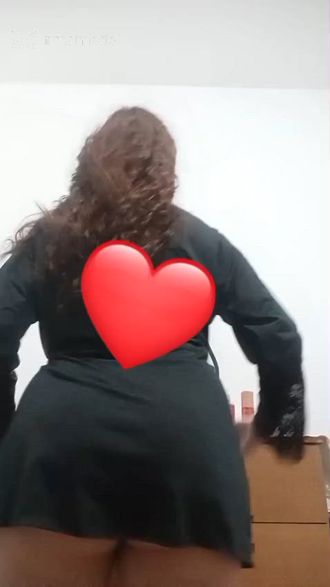 Acompanhante mulher com cabelo grisalho de olhos castanhos - Isabela