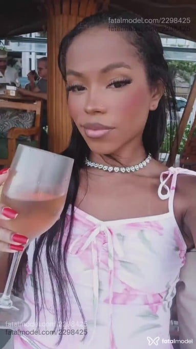 Acompanhante mulher trans morena (o) de olhos pretos em Rio de Janeiro - Mercedes