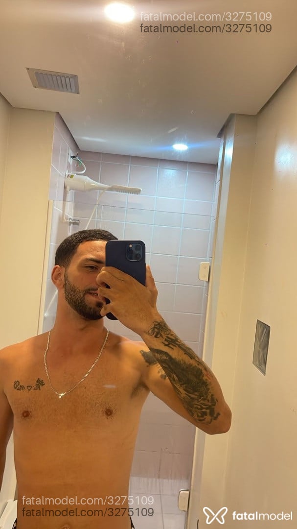 Acompanhante homem morena (o) de olhos pretos em Rio de Janeiro - Ricardinho