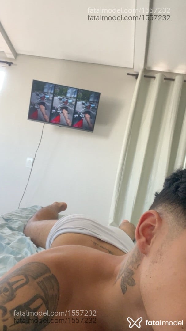 Acompanhante homem com cabelo castanho de olhos castanhos em Belo Horizonte - Igor Neif