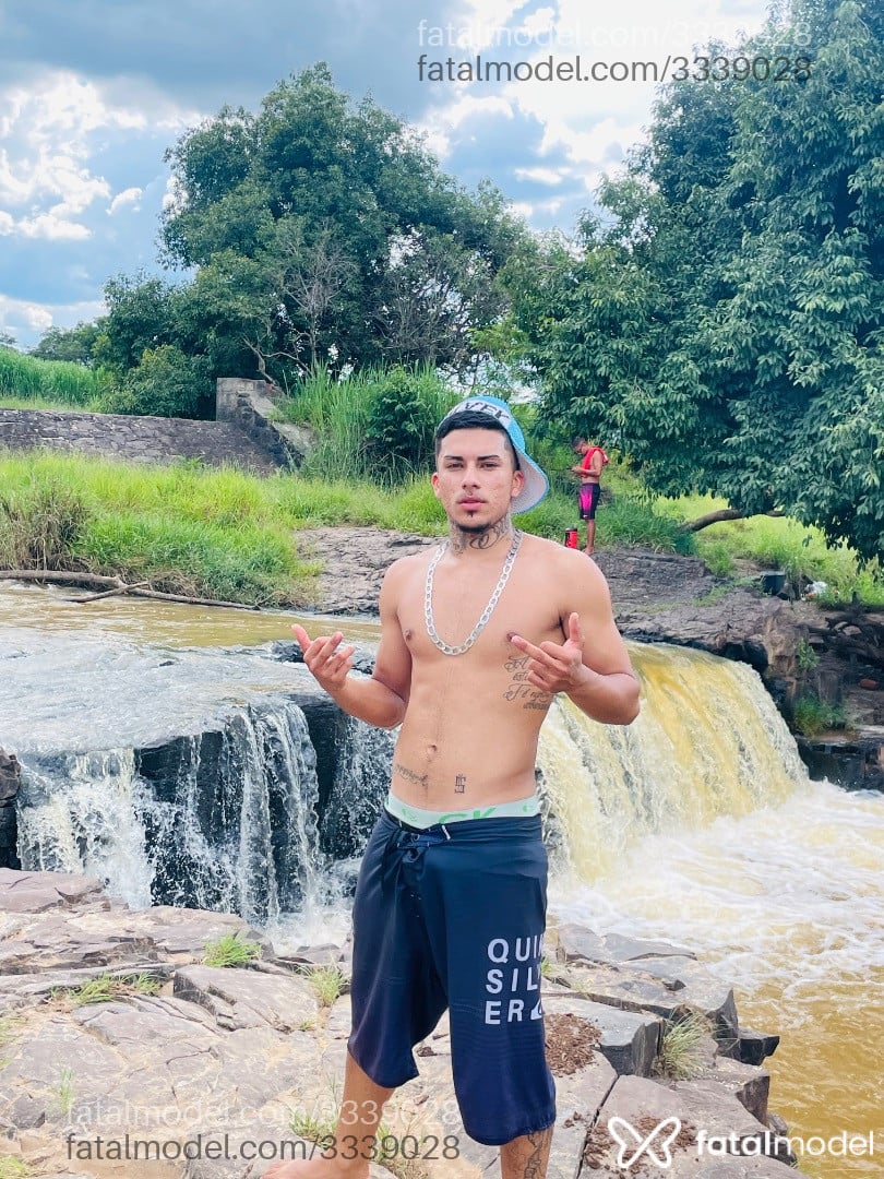 Acompanhante homem morena (o) de olhos castanhos em Guarujá - Alex Souza