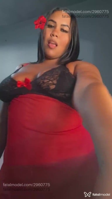 Acompanhante mulher com cabelo castanho de olhos castanhos em Saquarema Acompanhante mulher com cabelo castanho de olhos castanhos em Saquarema - Briana