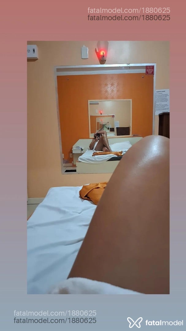 Acompanhante mulher morena (o) de olhos castanhos - Letícia Prado