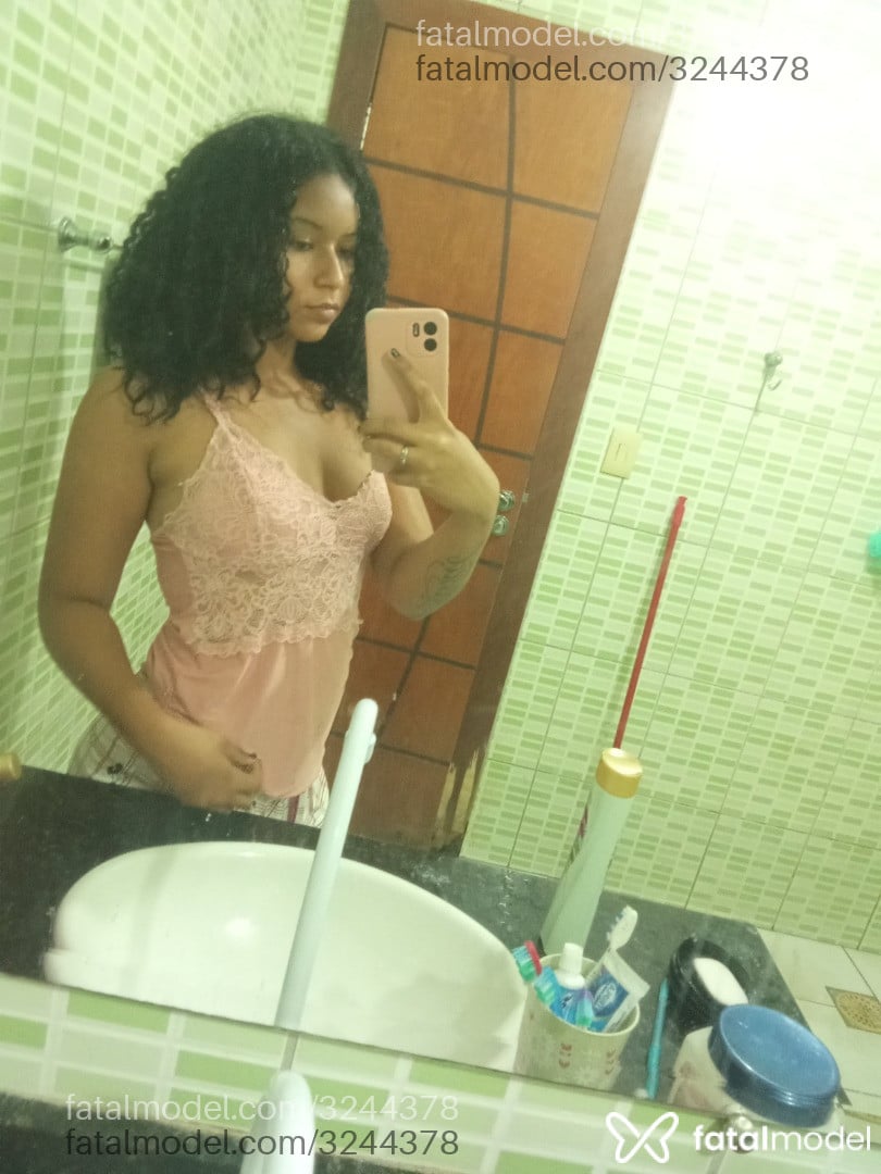 Acompanhante mulher morena (o) de olhos castanhos em Virtual - Eloysa