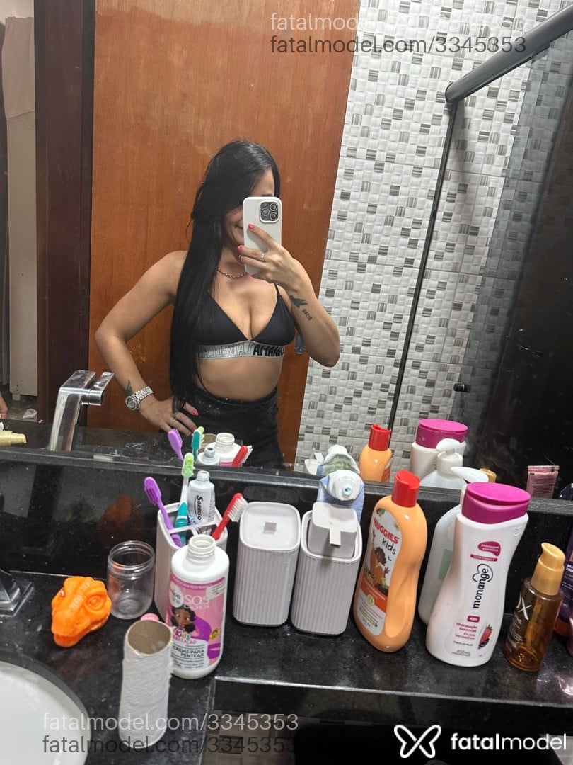 Acompanhante mulher morena (o) de olhos castanhos em Itanhaém - Lua Silva